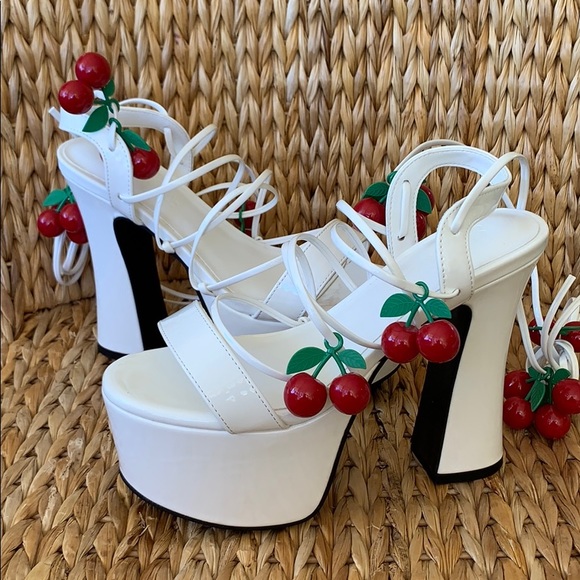 Dolls Kill Shoes New In Box Patent Cherry Pixie Dolls Kill Shoes New In Box Patent Cherry Pixie